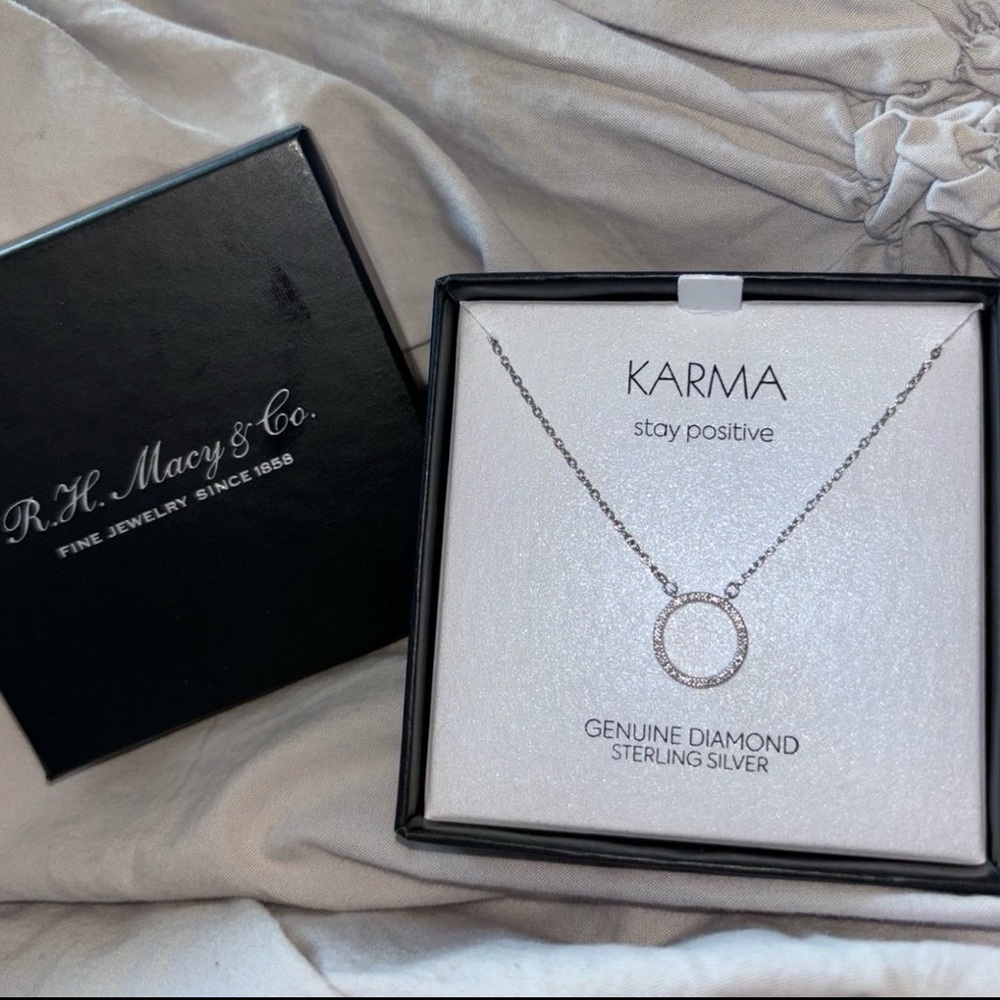 Genuine Diamond Sterling Silver Circle Pendent Necklace Sterling Silver